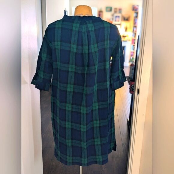 3/$30 Global Work L French Linen Blend Navy Blue and Green Plaid Tunic - Picture 6 of 11